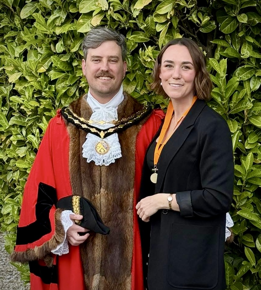 Cllr Simon Gibson returns as Verwood Mayor